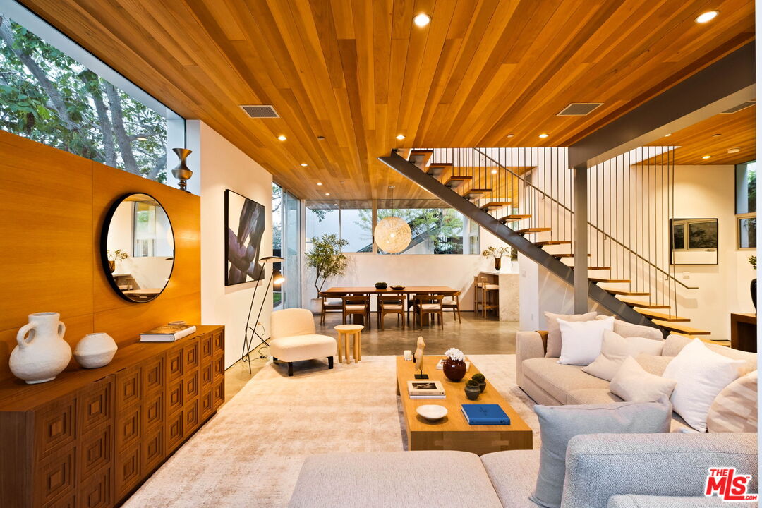 Property photo for 249 Rennie Ave, Los Angeles, CA