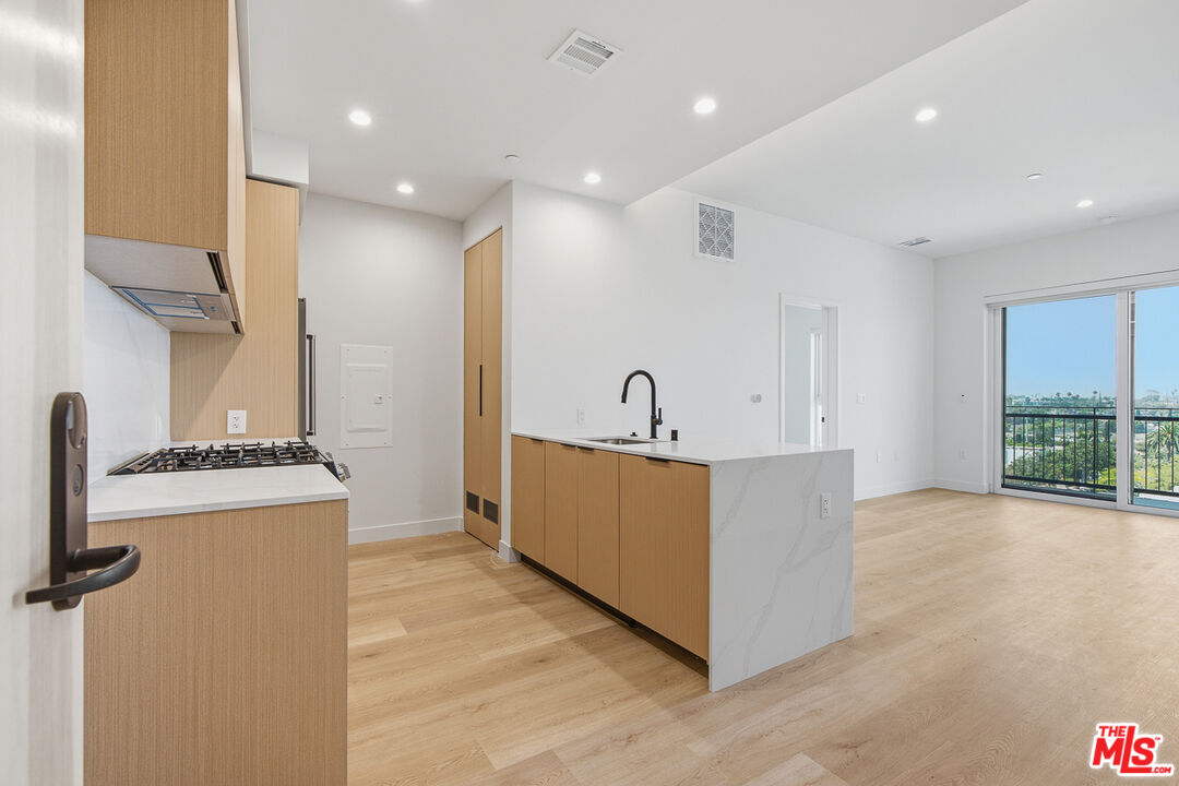 Property photo for 3555 Overland Ave, #613, Los Angeles, CA