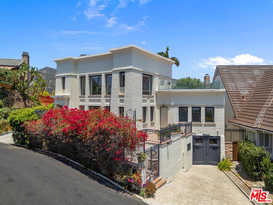 Property photo for 2700 Glendower Ave, Los Angeles, CA
