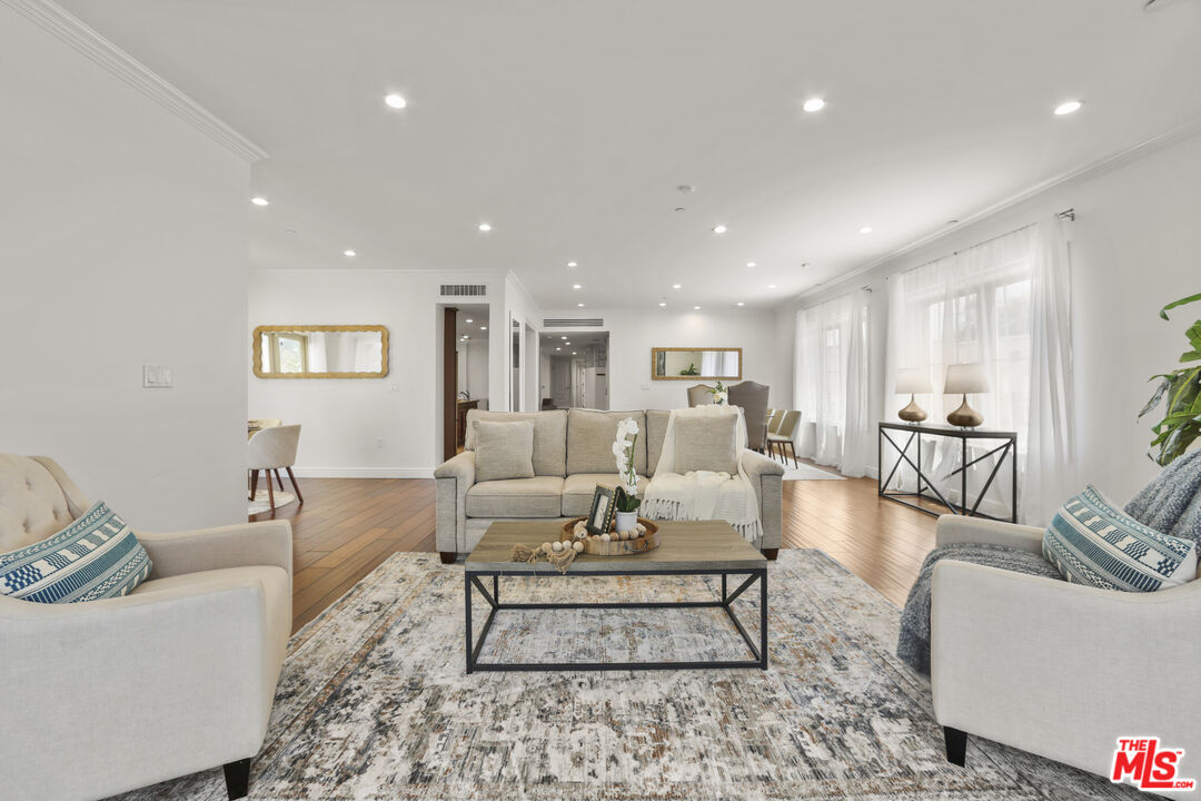 Property photo for 918 S Wooster St, #1, Los Angeles, CA