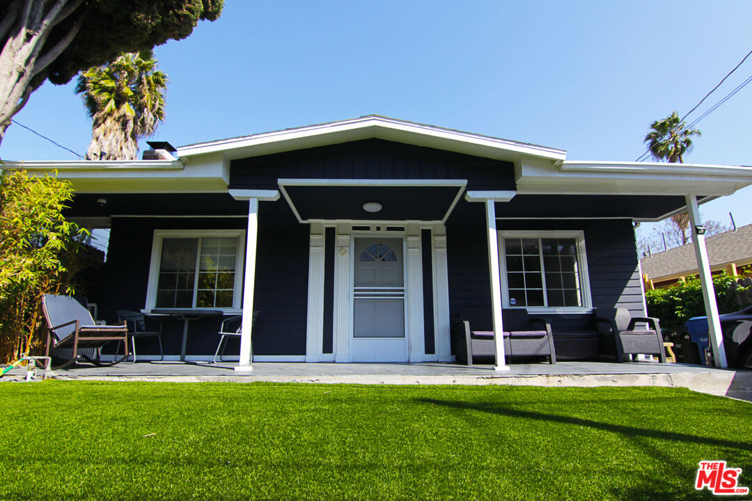 Property photo for 1510 N Benton Way, Los Angeles, CA