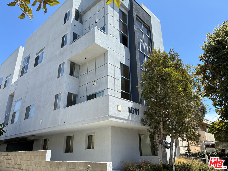 Property photo for 1511 16th St, #201, Santa Monica, CA