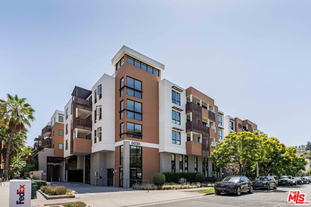 Property photo for 6030 Seabluff Dr, #510, Los Angeles, CA