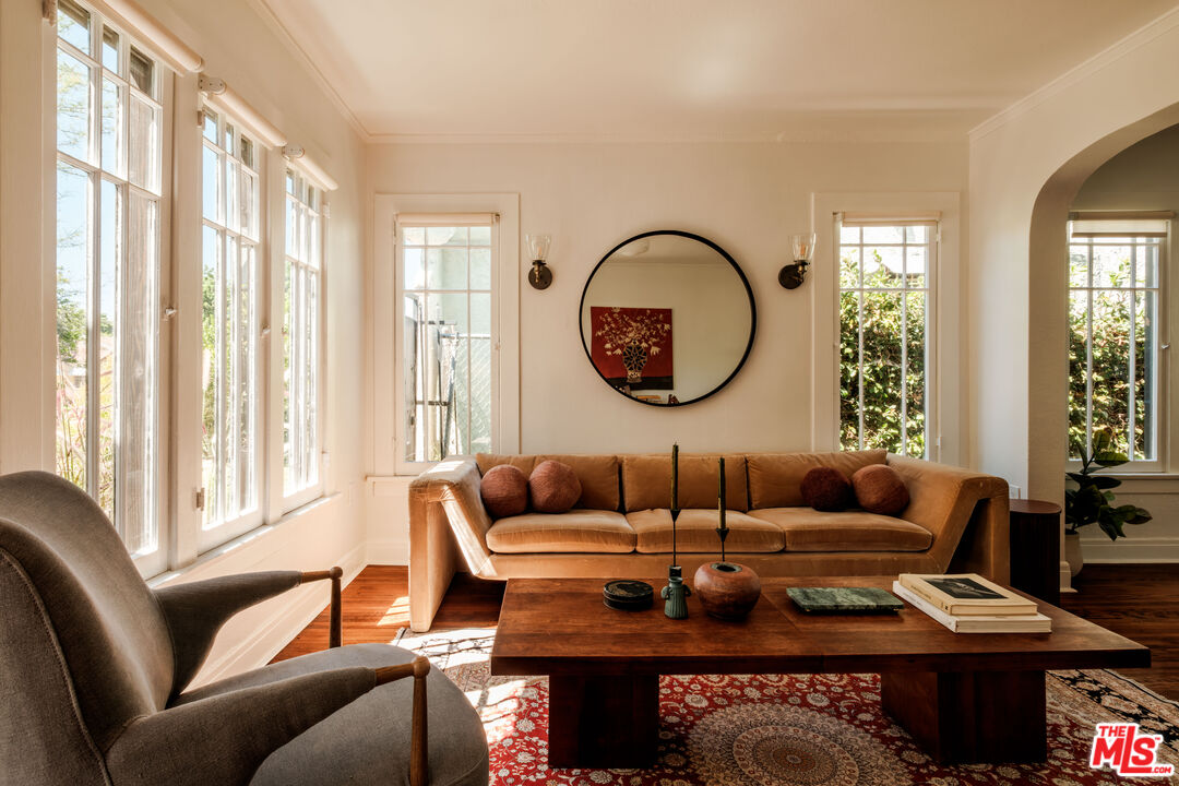 Property photo for 3006 11th Ave, Los Angeles, CA