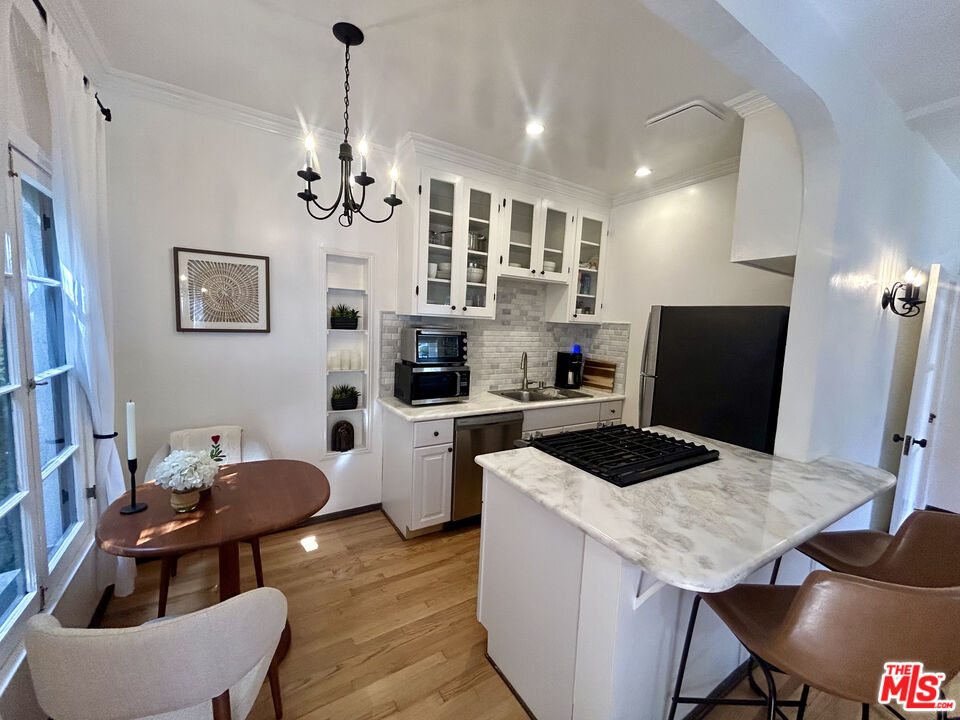 Property photo for 854 4th St, #F, Santa Monica, CA