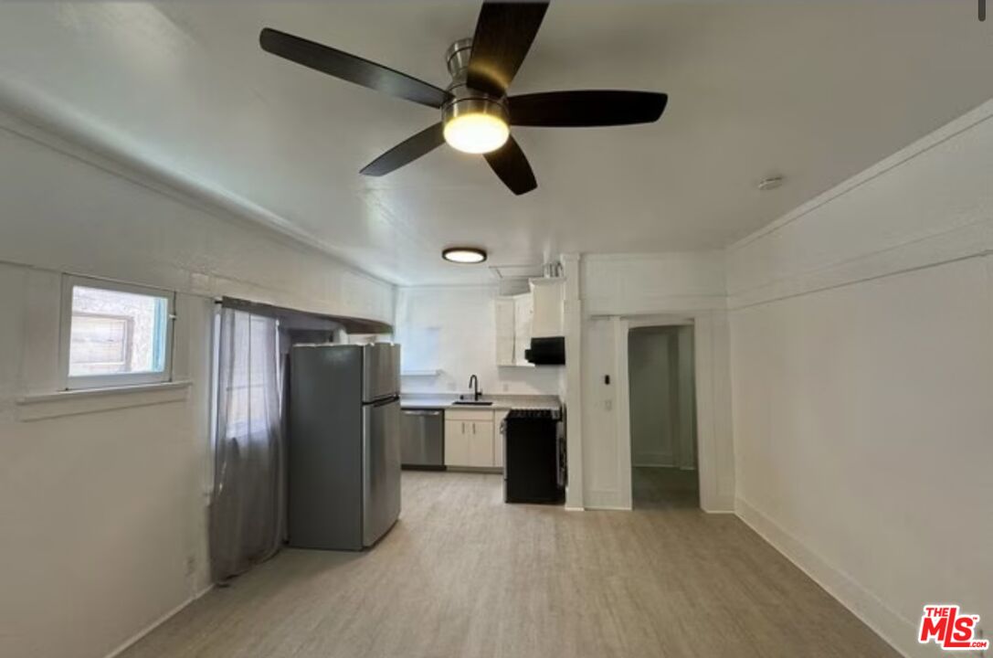 Property photo for 1111 Orizaba Ave, #B, Long Beach, CA