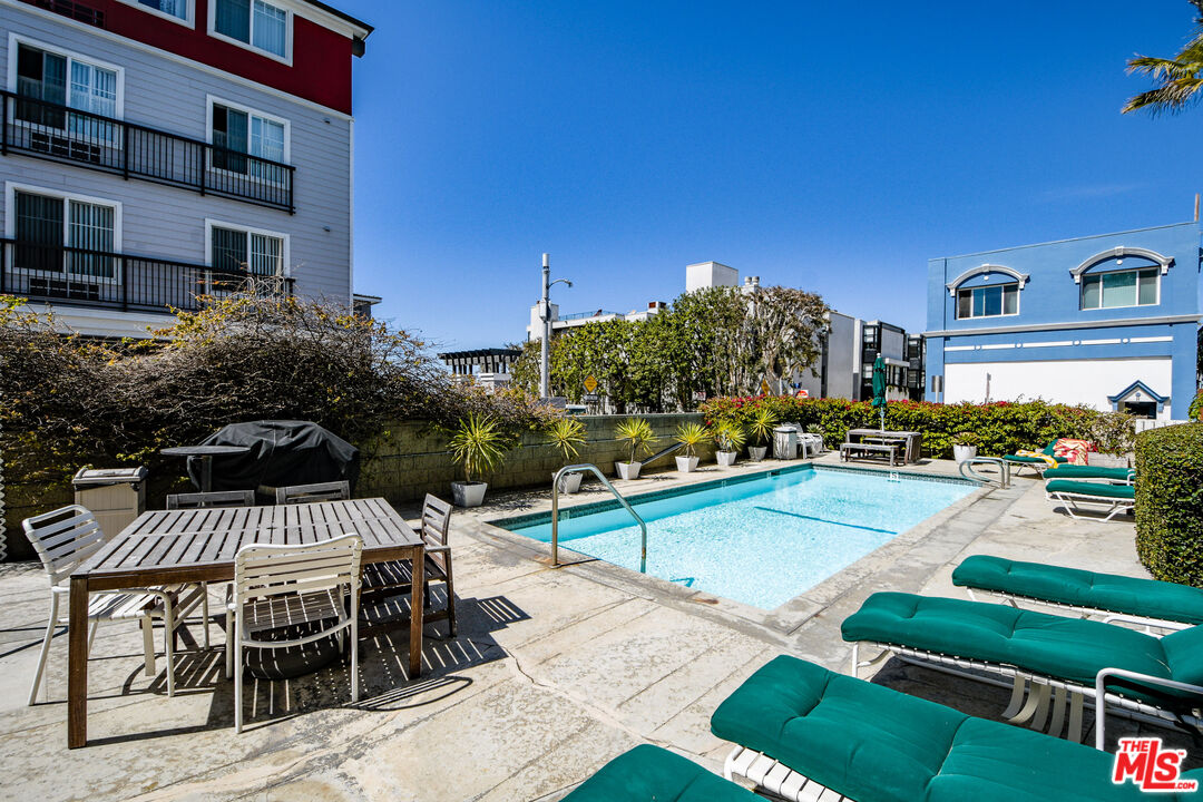 Property photo for 22 Navy St, #103, Venice, CA