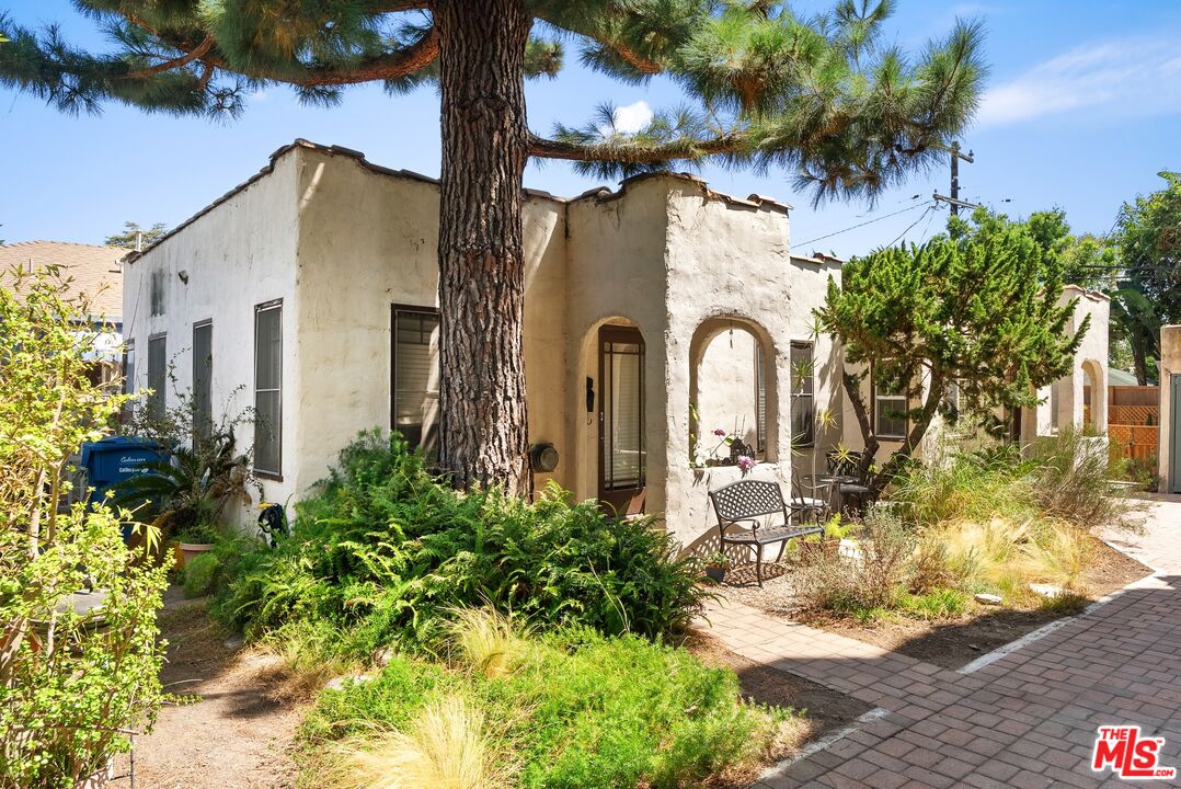 Property photo for 4241 Lincoln Ave, Culver City, CA
