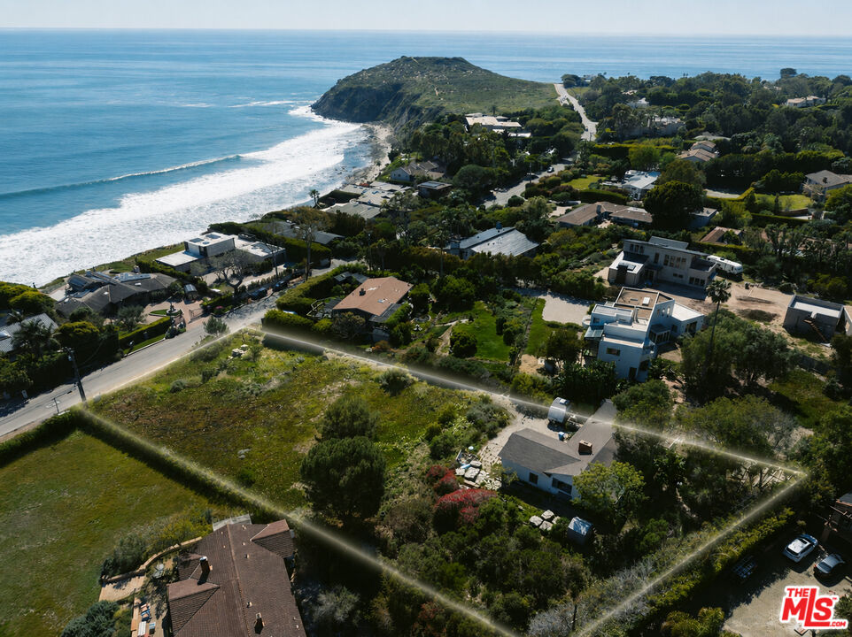 Property photo for 29029 Cliffside Dr, Malibu, CA