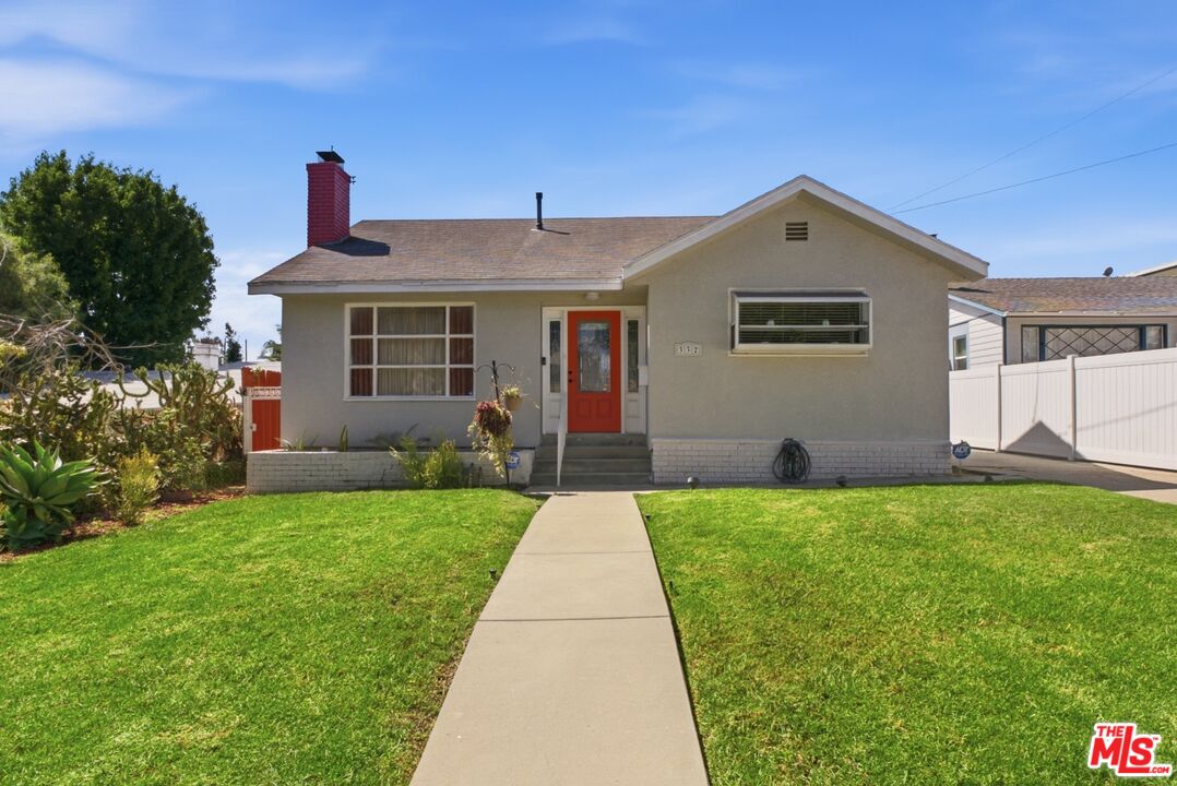 Property photo for 332 E Plymouth St, Inglewood, CA