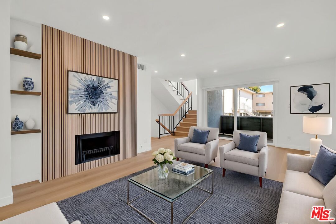 Property photo for 529 N Market St, #8, Inglewood, CA