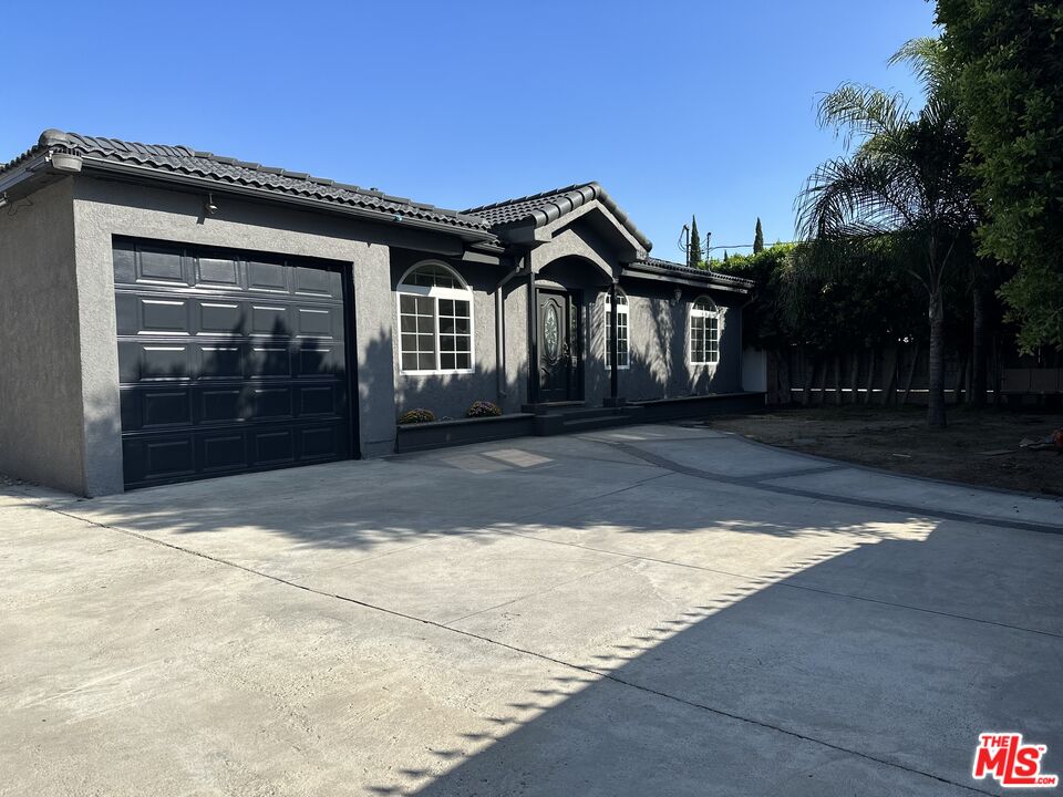 Property photo for 6742 Radford Ave, Los Angeles, CA