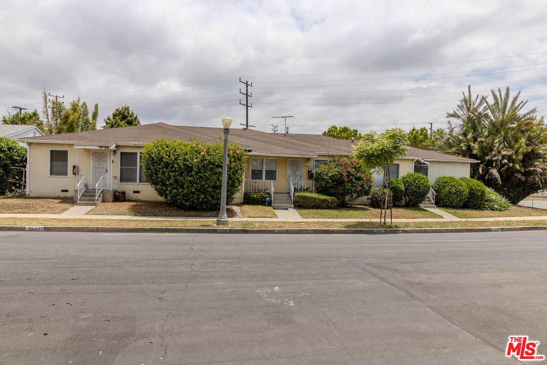 Property photo for 1848 S Ogden Dr, Los Angeles, CA
