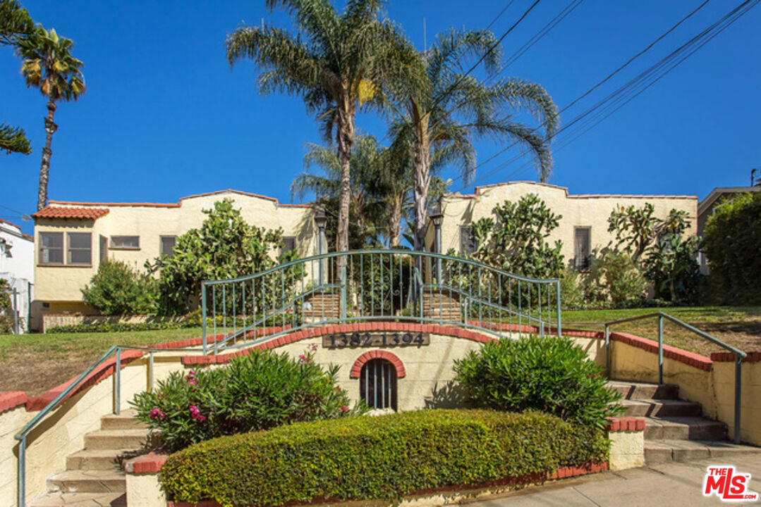 Property photo for 1386 1/2 Edgecliffe, Los Angeles, CA