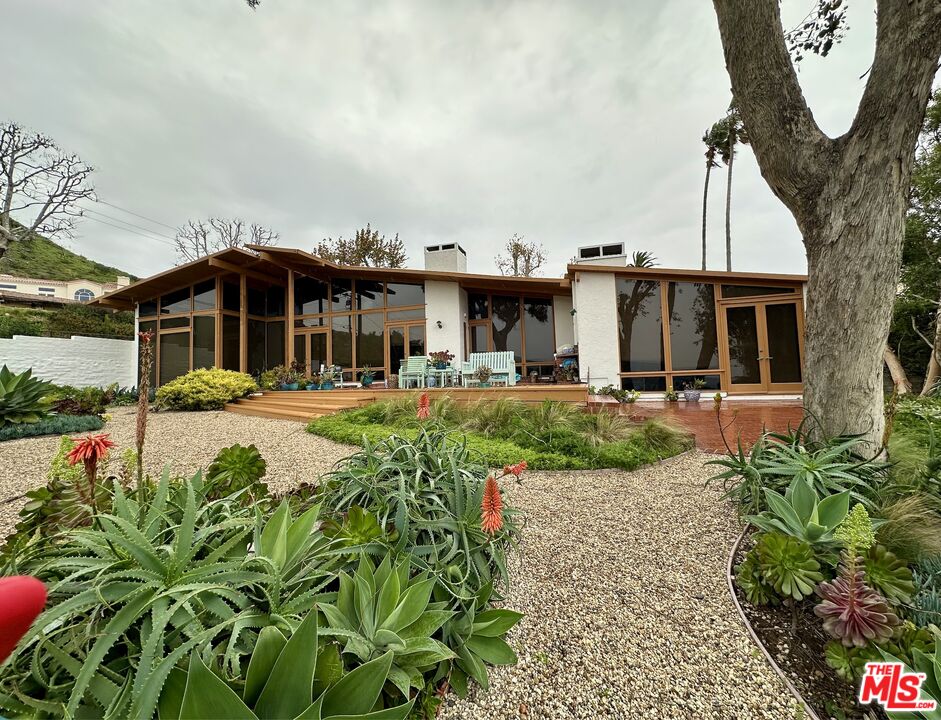 Property photo for 3909 Sierks Way, Malibu, CA