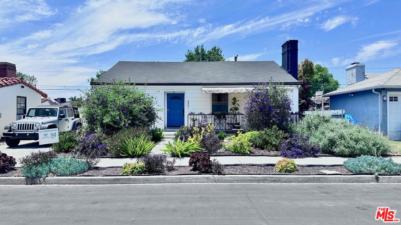 Property photo for 3801 Sutro Ave, Los Angeles, CA