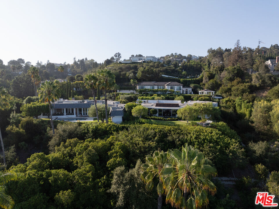Property photo for 510 Stonewood Dr, Beverly Hills, CA