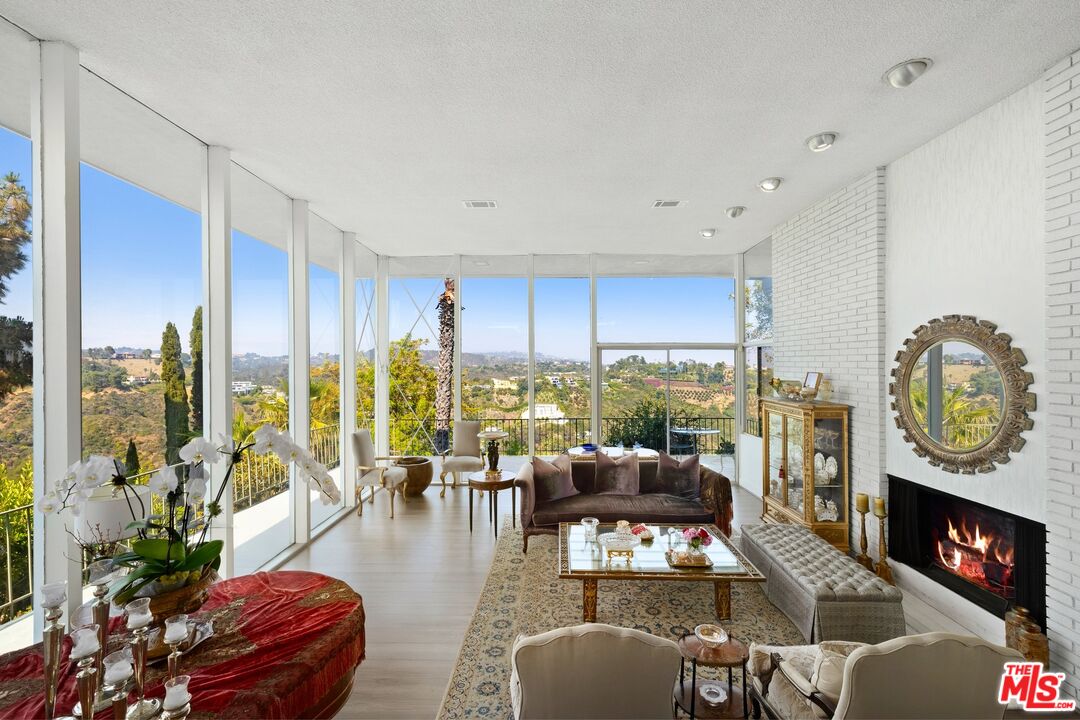 Property photo for 1298 Stradella Rd, Los Angeles, CA