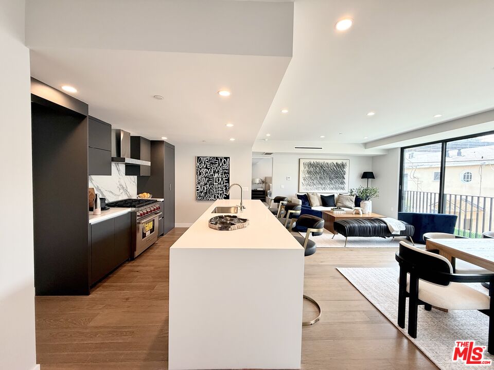 Property photo for 1017 N Croft Ave, #203, Los Angeles, CA