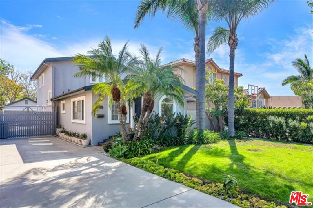 Property photo for 10824 Westminster Ave, Los Angeles, CA