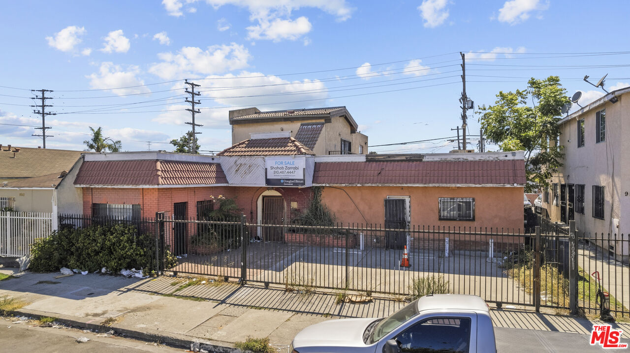 Property photo for 9511 S San Pedro St, Los Angeles, CA