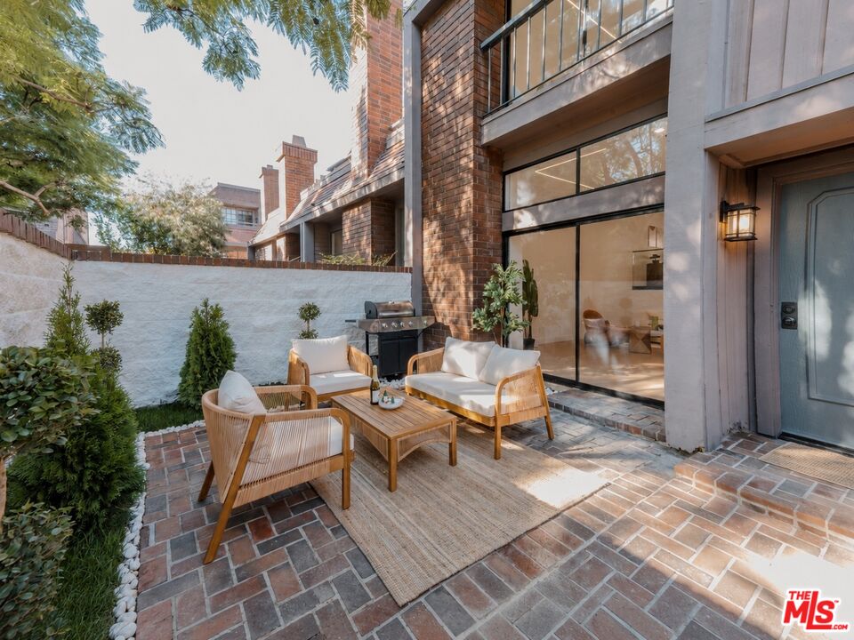 Property photo for 4622 Glencoe Ave, #4, Los Angeles, CA