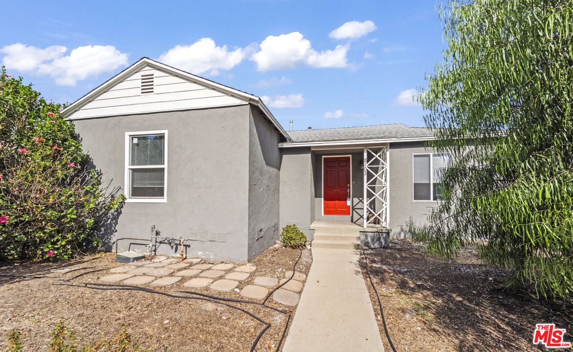 Property photo for 8102 Norwich Ave, Los Angeles, CA