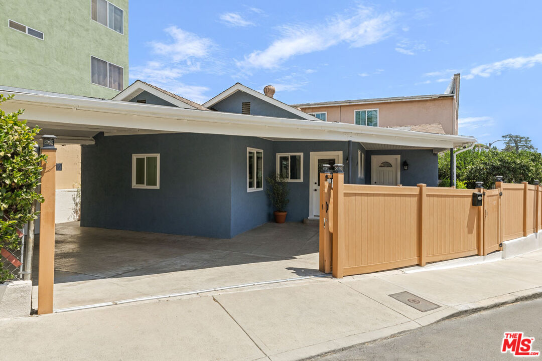 Property photo for 4312 Winchester Ave, Los Angeles, CA