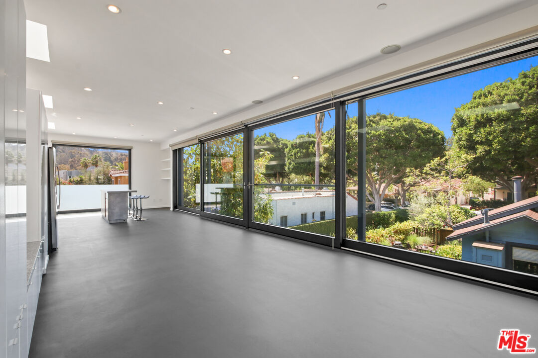 Property photo for 4262 Lincoln Ave, Culver City, CA