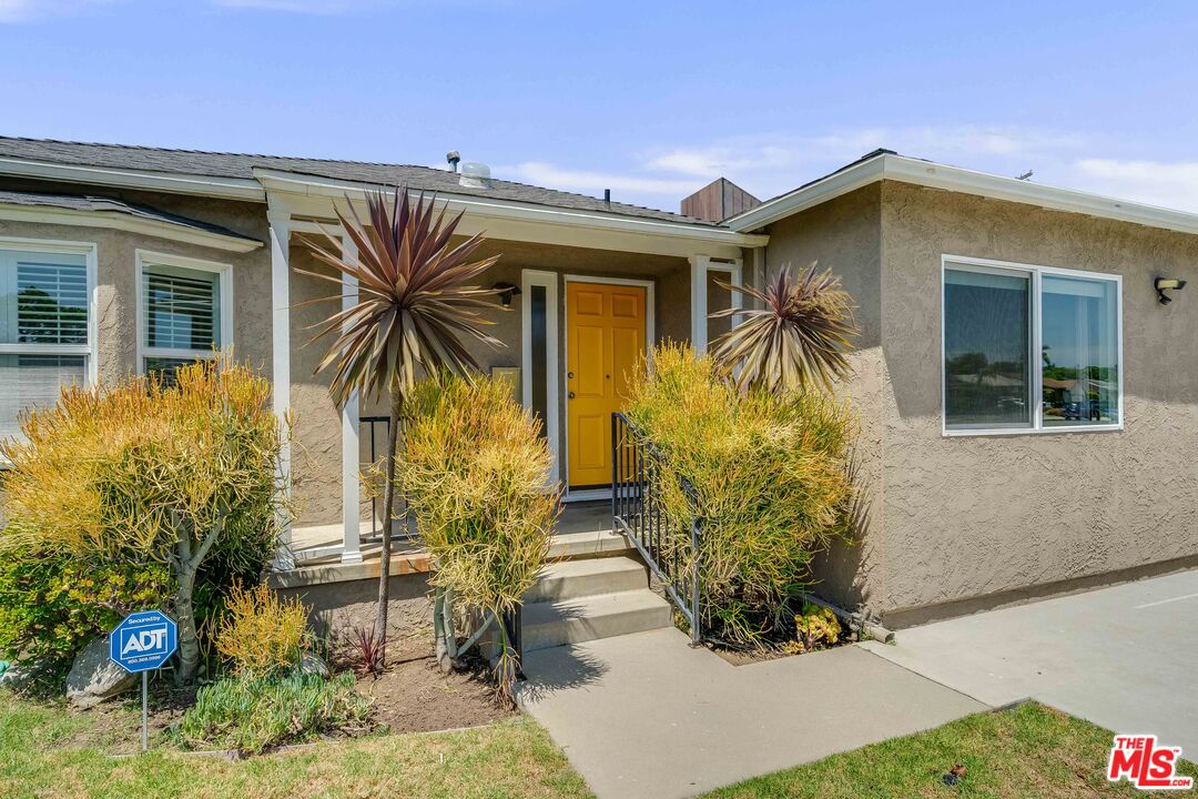 Property photo for 5343 Blanco Way, Culver City, CA