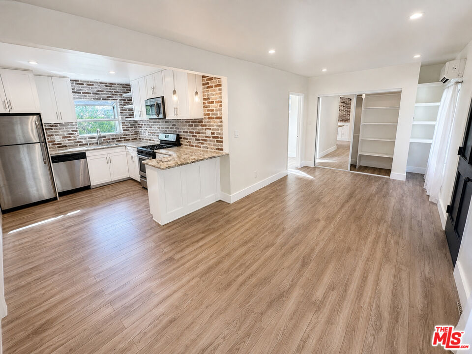 Property photo for 8912 Krueger St, Culver City, CA