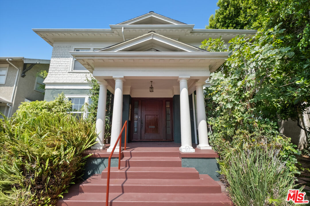 Property photo for 317 S Norton Ave, Los Angeles, CA