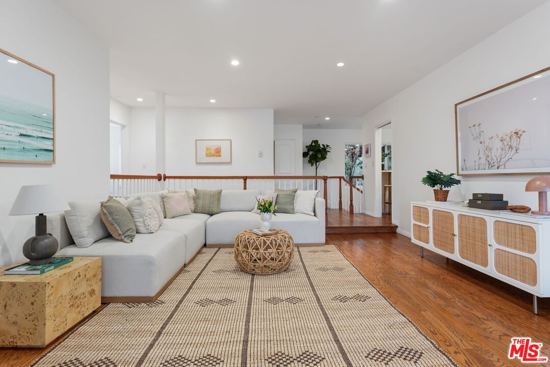 Property photo for 944 17th St, #6, Santa Monica, CA