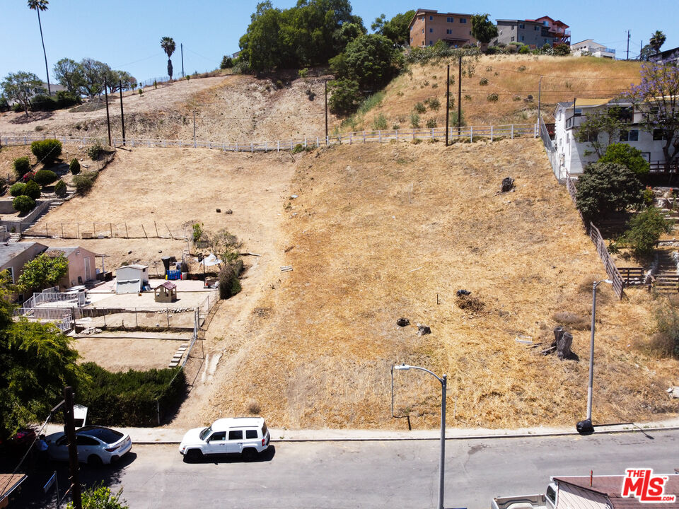 Property photo for 5017 Ithaca Ave, Los Angeles, CA