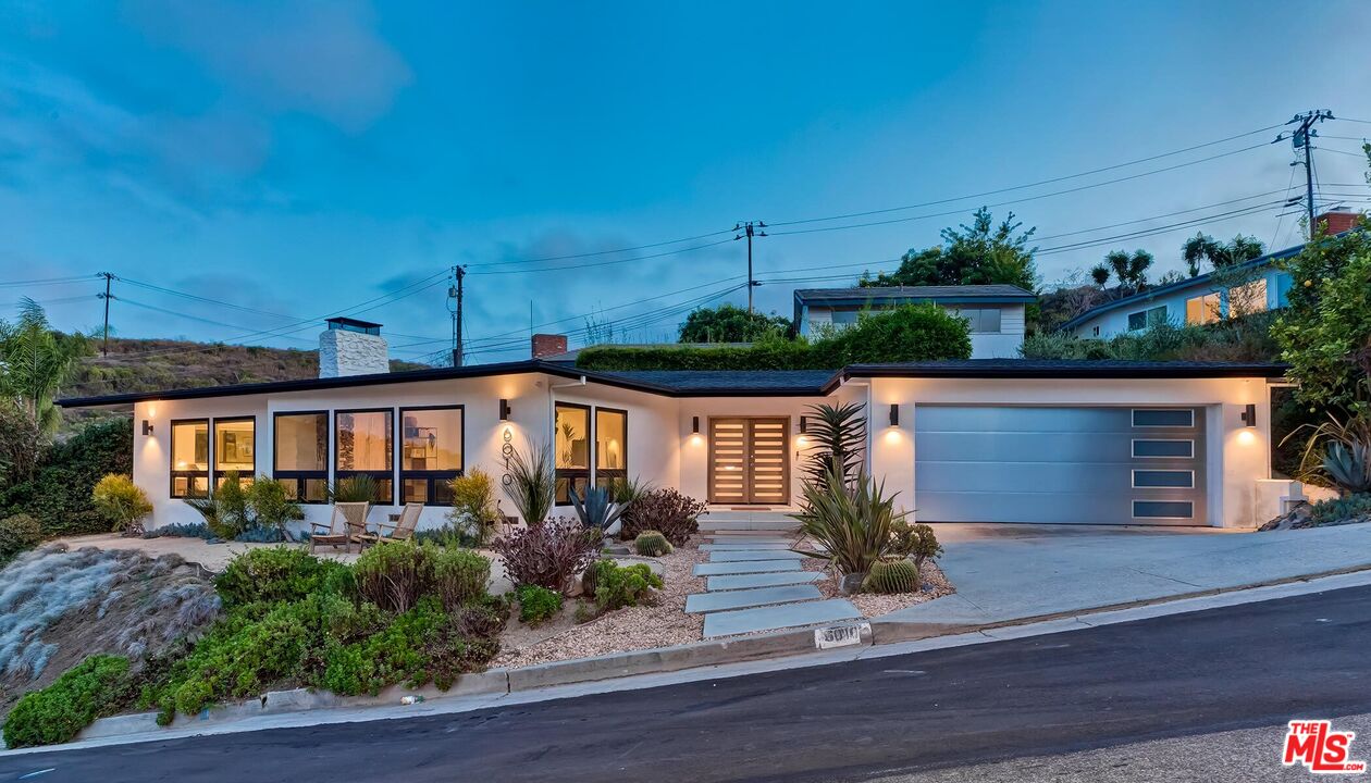 Property photo for 6010 Wright Ter, Culver City, CA