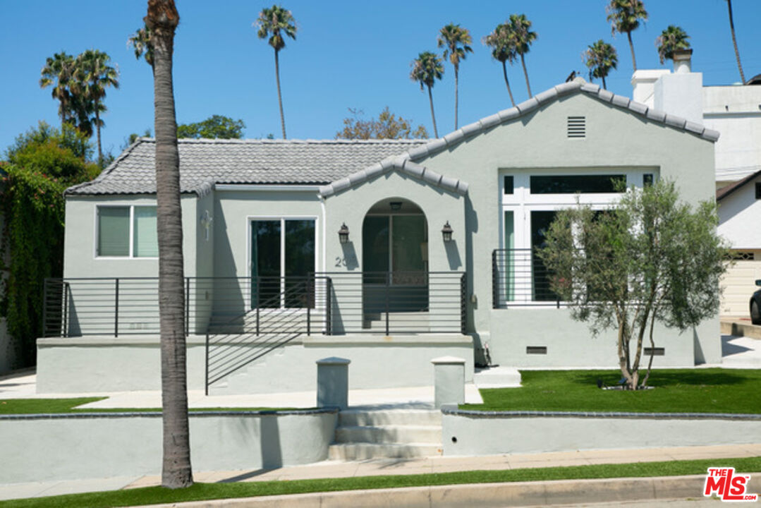 Property photo for 205 Quincy Ave, Long Beach, CA