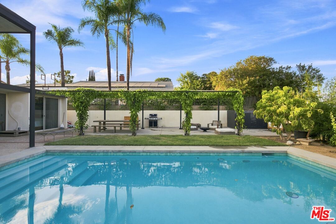 Property photo for 936 Fortune Way, Los Angeles, CA