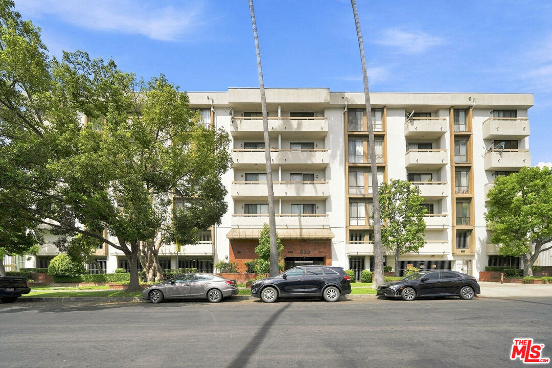 Property photo for 533 S St Andrews Pl, #318, Los Angeles, CA