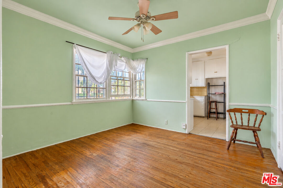 1036 S Genesee Ave, Los Angeles, CA 90019 1036 S Genesee Ave, Los Angeles, CA 90019