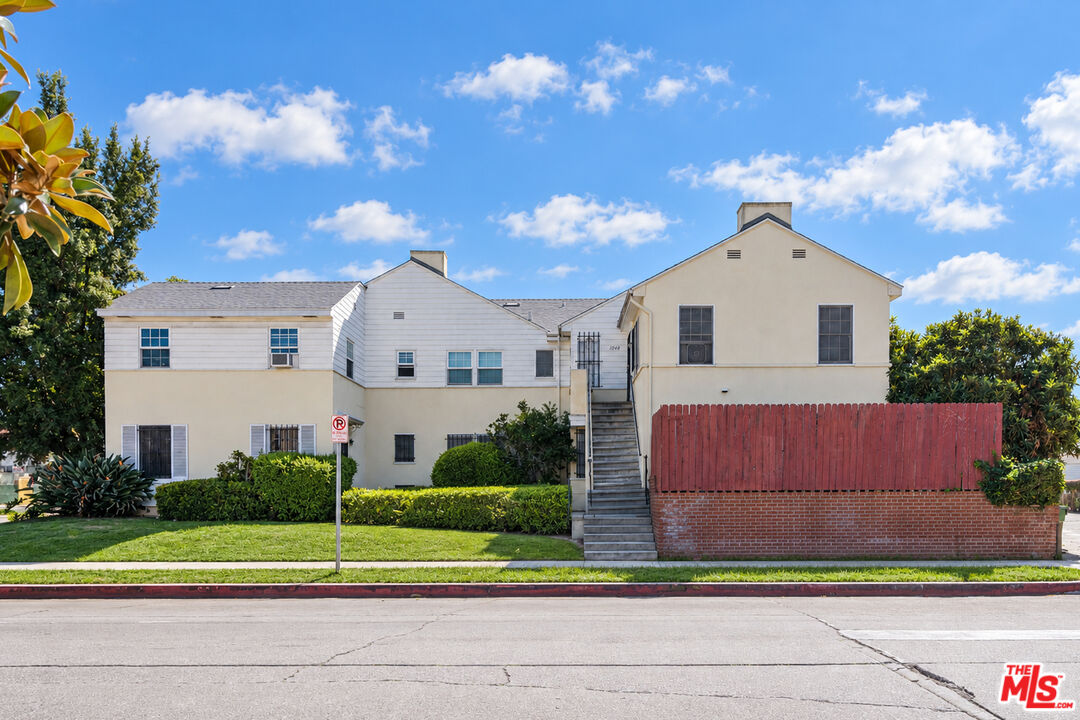 Property photo for 1036 S Genesee Ave, Los Angeles, CA