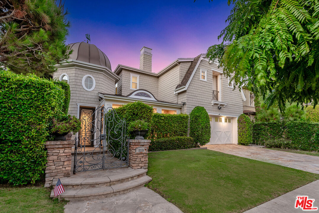 Property photo for 7391 Coastal View Dr, Los Angeles, CA