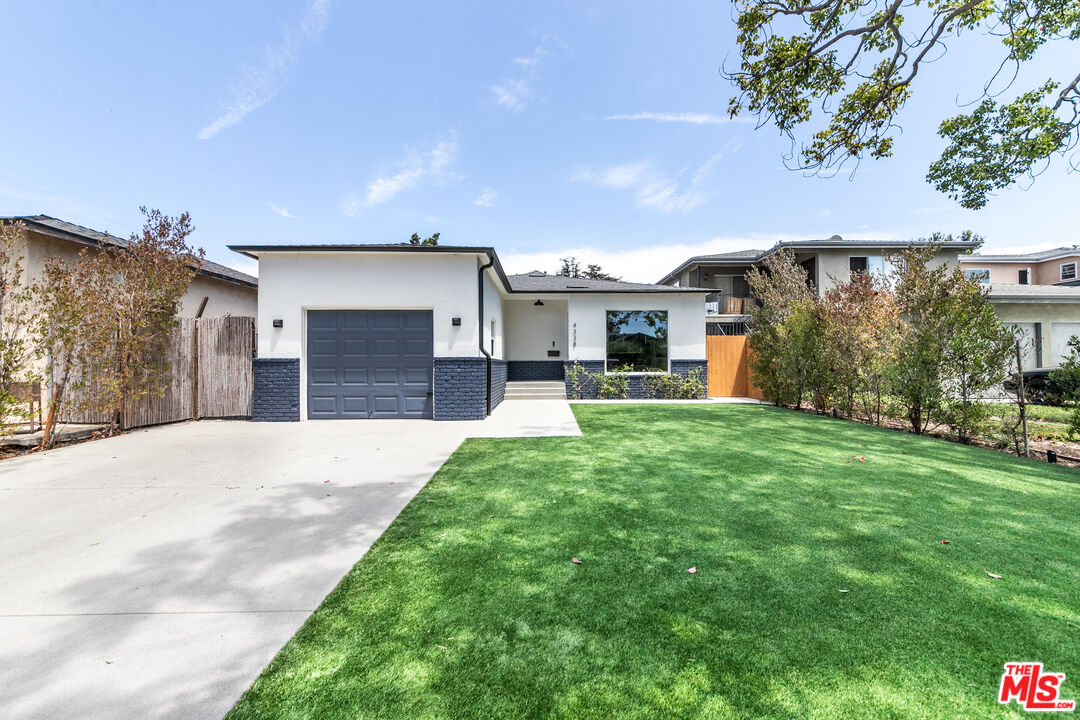 Property photo for 4338 Campbell Dr, Los Angeles, CA
