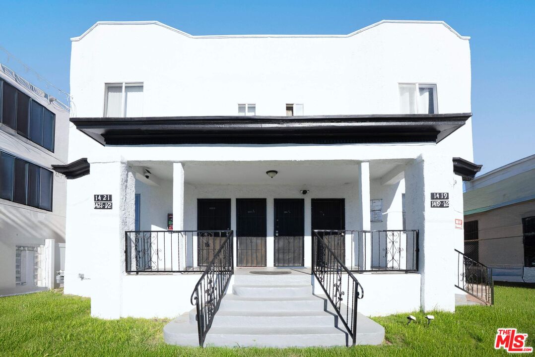 Property photo for 1419 W 36th St, Los Angeles, CA