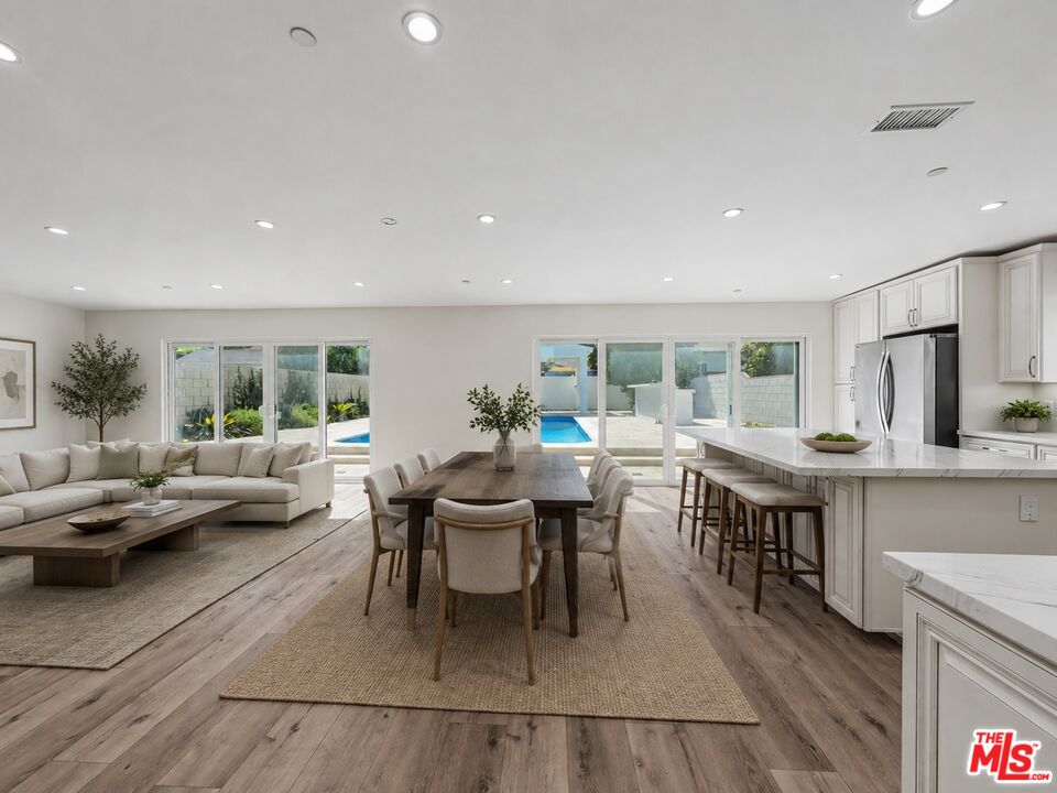 Property photo for 5035 Zelzah Ave, Los Angeles, CA
