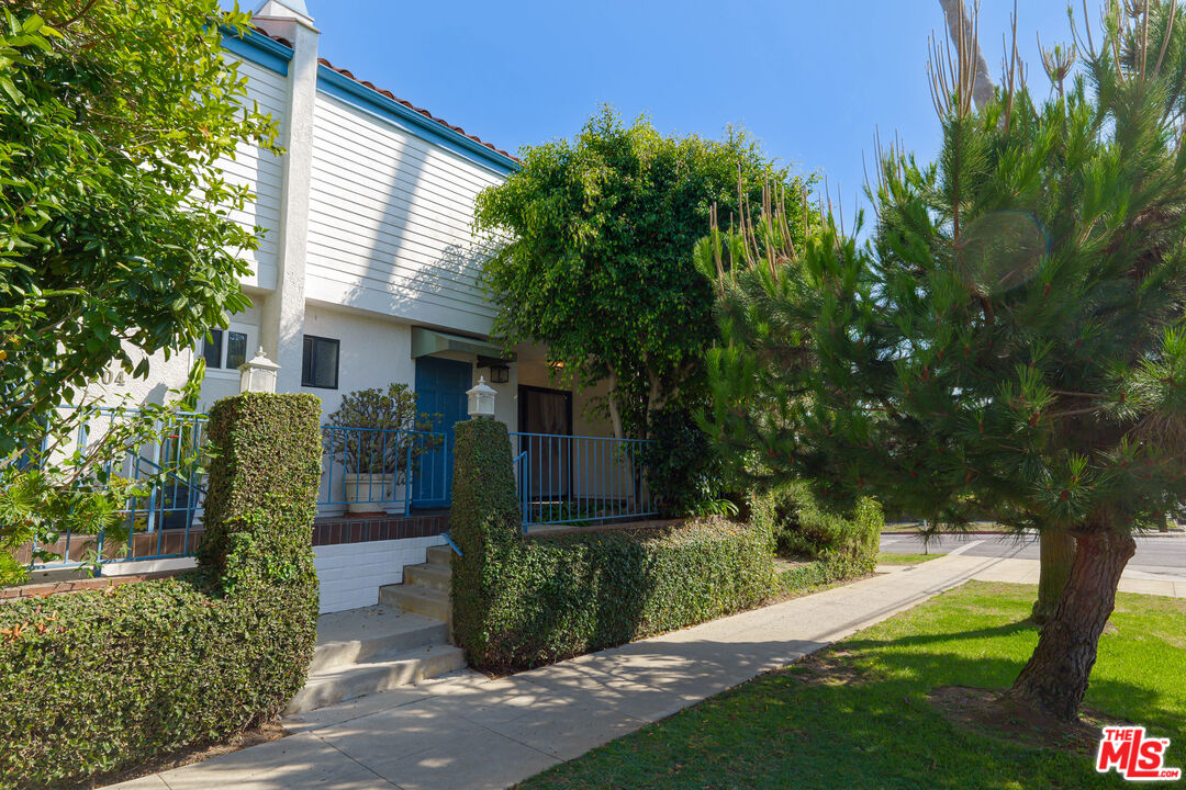 Property photo for 1502 Idaho Ave, Santa Monica, CA