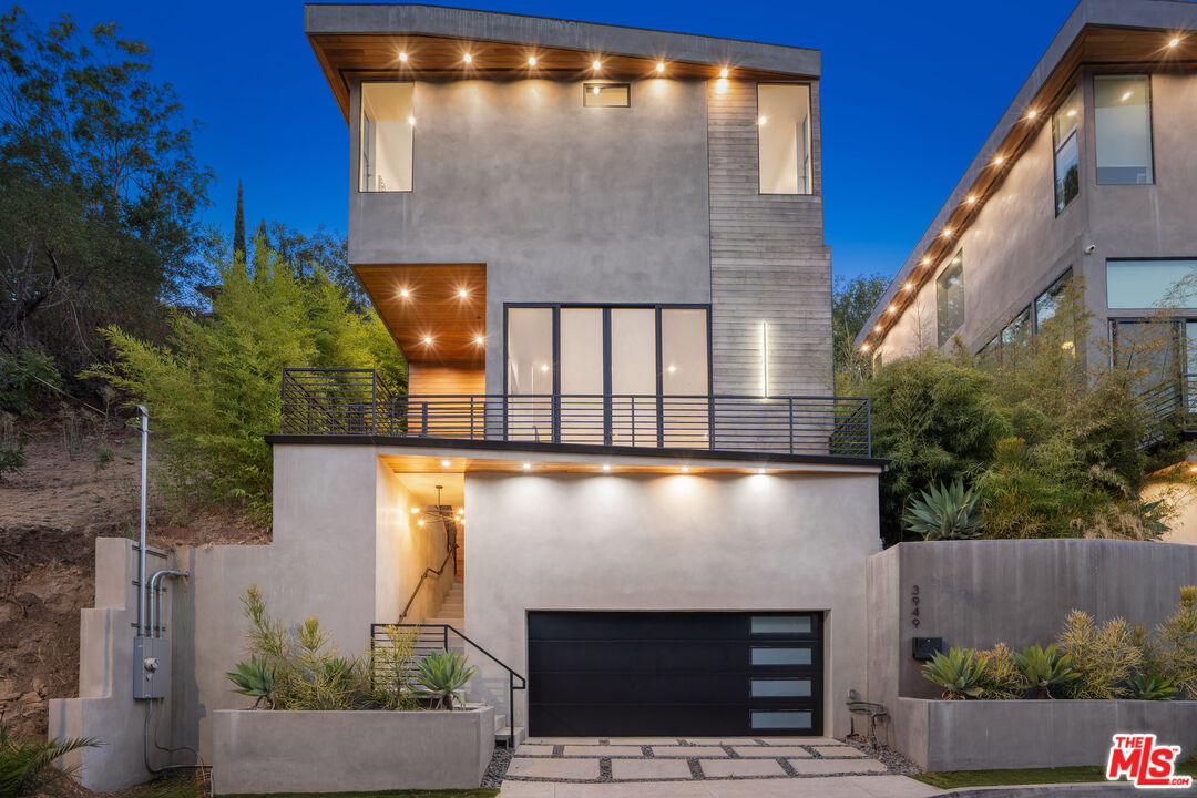 Property photo for 3949 N Glenalbyn Dr, Los Angeles, CA