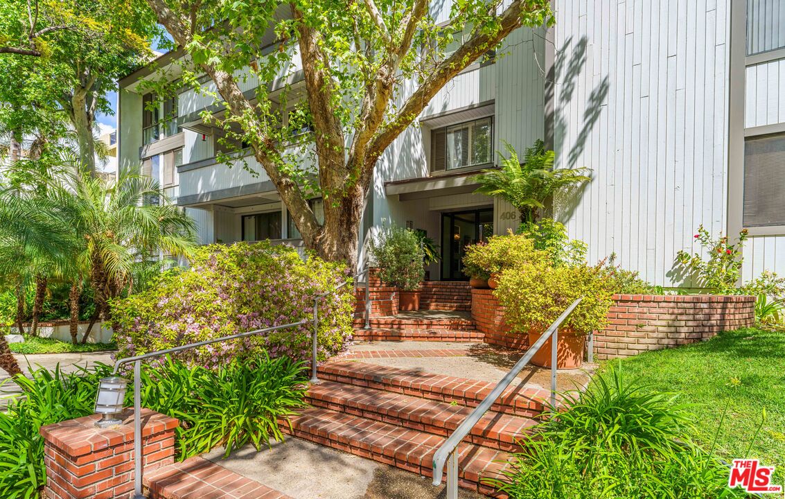 Property photo for 406 N OAKHURST DR, #105, Beverly Hills, CA