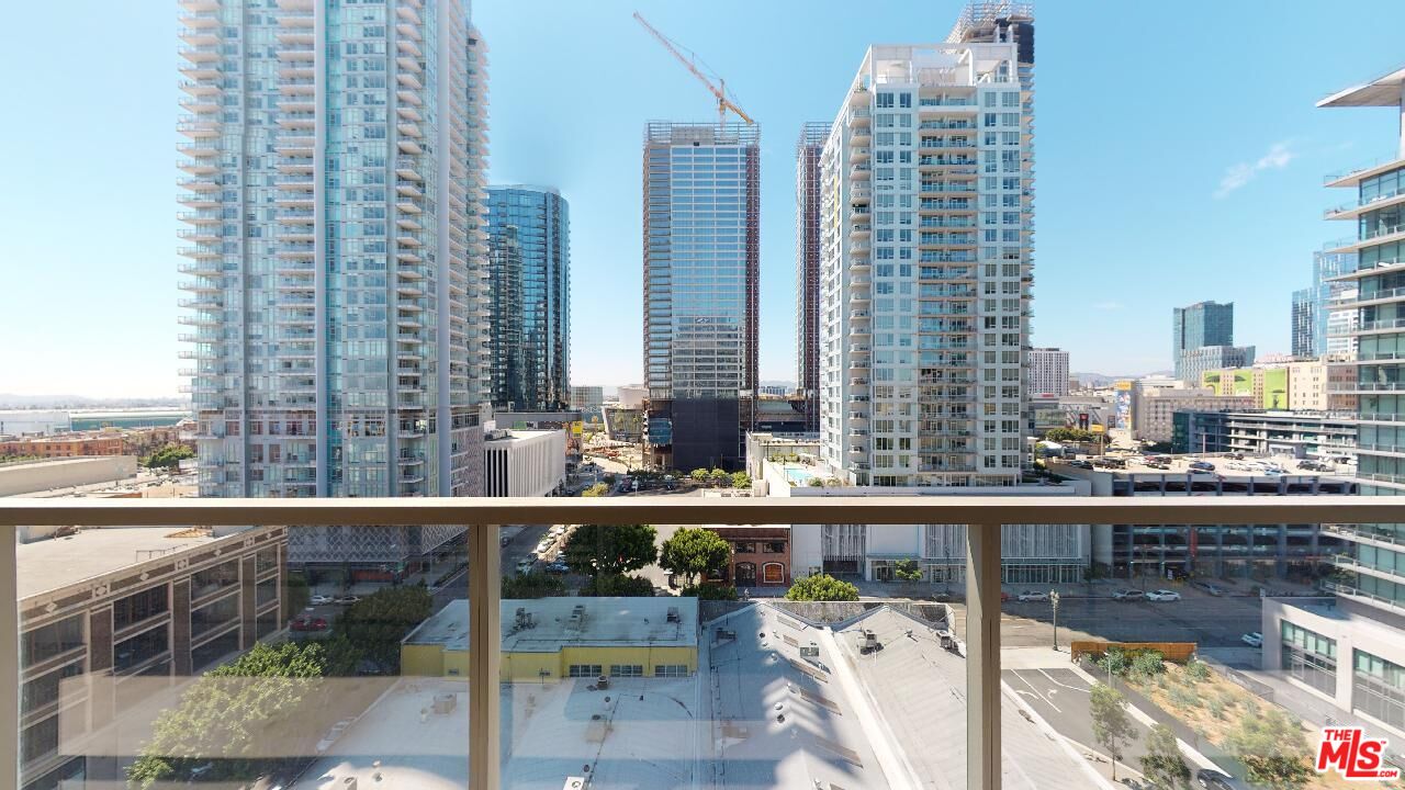 Property photo for 1155 S Grand Ave, #1108, Los Angeles, CA