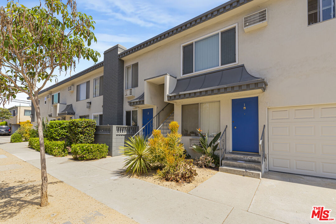 Property photo for 3602 Keystone Ave, Los Angeles, CA