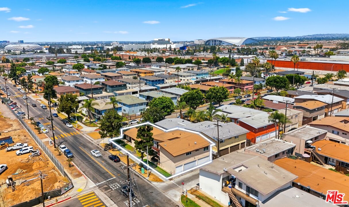 Property photo for 10242 S 10th Ave, Inglewood, CA